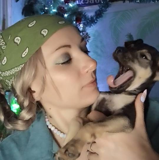 Иконка канала ASMRHomegirl