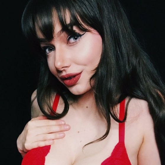 Иконка канала Для взрослых ❤️