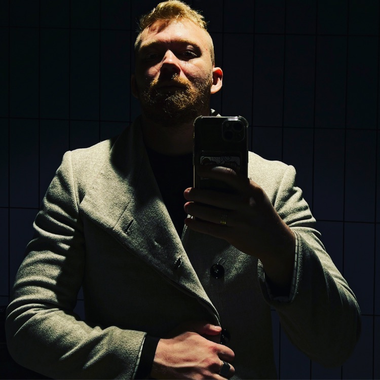 Иконка канала AzoneAuto