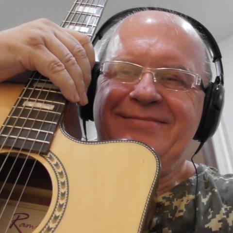 Иконка канала Споём на пенсии. Канал Евгения Иванова.