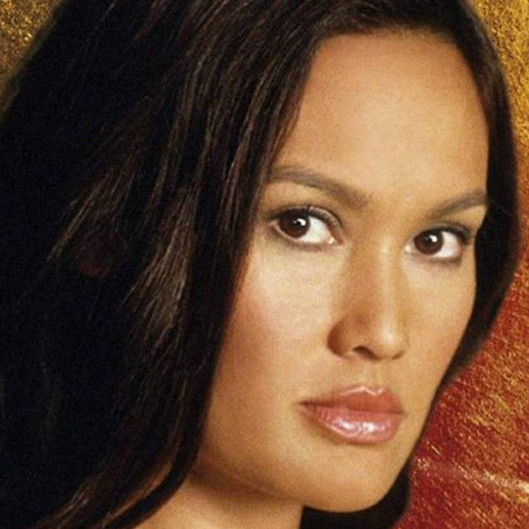 Иконка канала Сериал Охотники за древностями / Relic Hunter