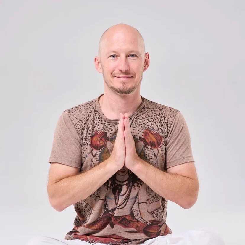 Иконка канала Йога и Медитация с Олегом  Макаровым