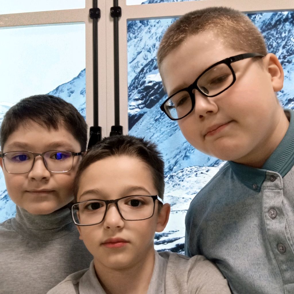 Иконка канала Данил Арвид и Илья ☑️