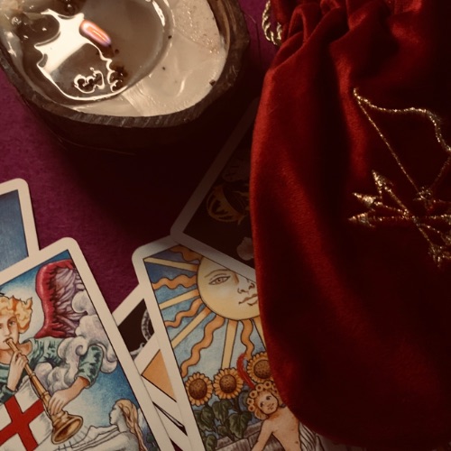 Иконка канала Расклады на Таро