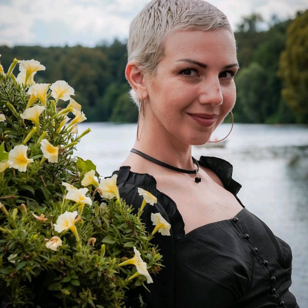 Иконка канала Мирослава ЭНЕРГОВОЛНА