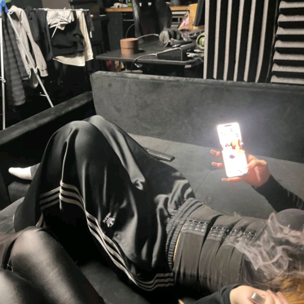 Иконка канала Меня парень бросил🥺💔