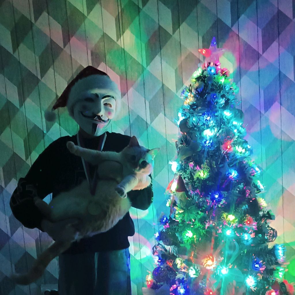 Иконка канала 🎅Ратмир и кот 😺 ❄️