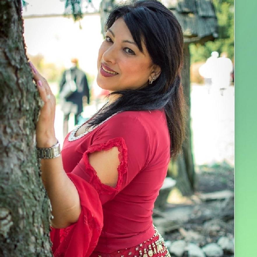 Иконка канала Луиза  Жемчужная-театр цыганской песни