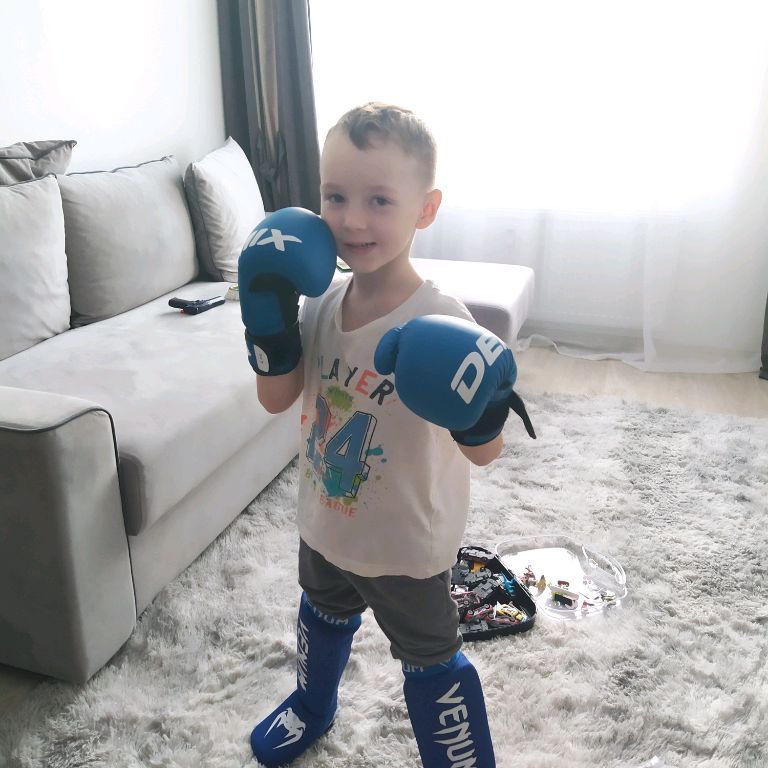 Иконка канала LavrikJr