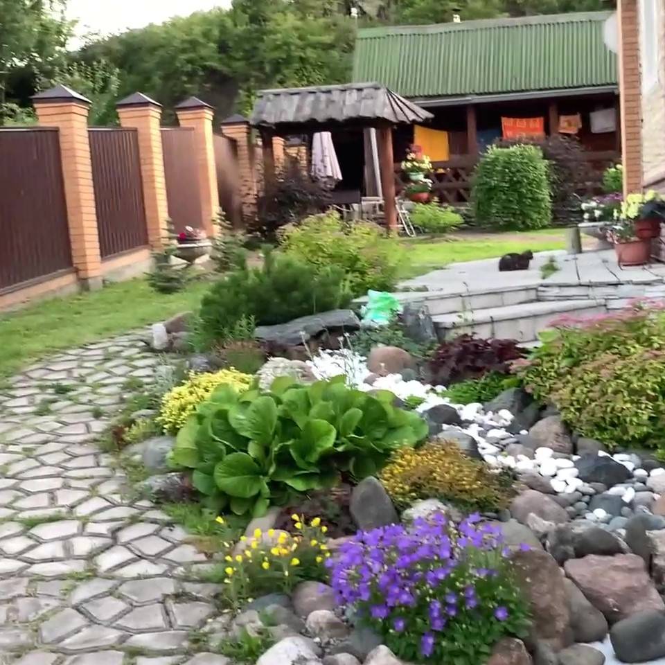 Иконка канала Живу в Сибири у реки.