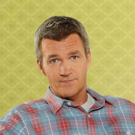 Иконка канала Сериал Бывает и хуже / The Middle