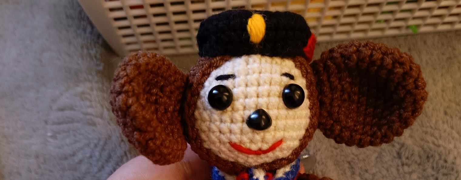 Денисова Наталья,вязаная игрушка.