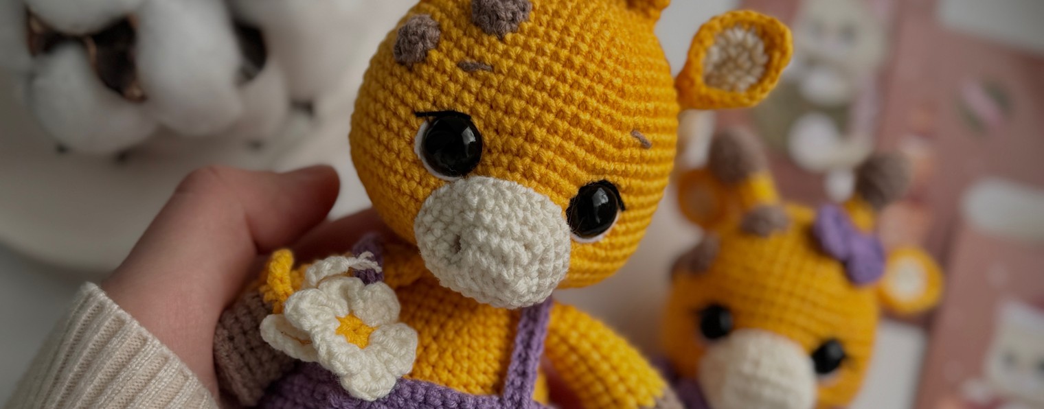 Вязаные игрушки , погремушки, бэби боксы