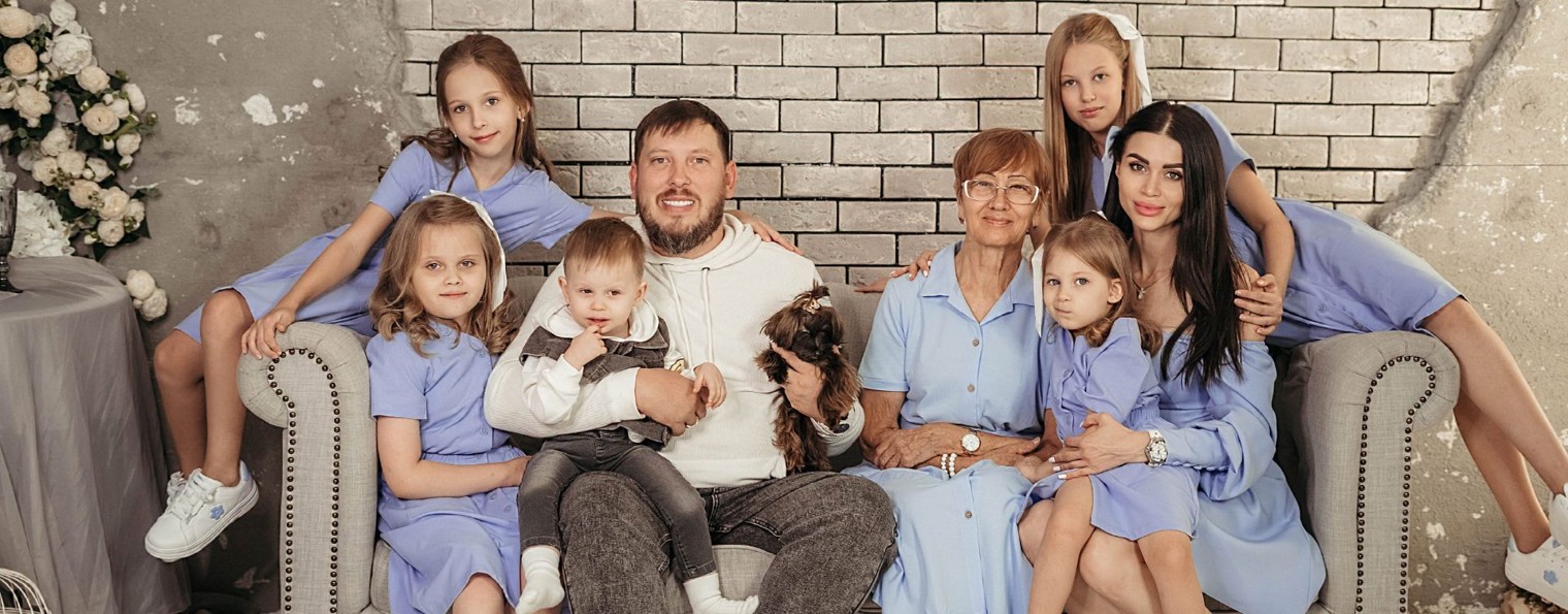 TINA & ANDREY The Pushkarevs