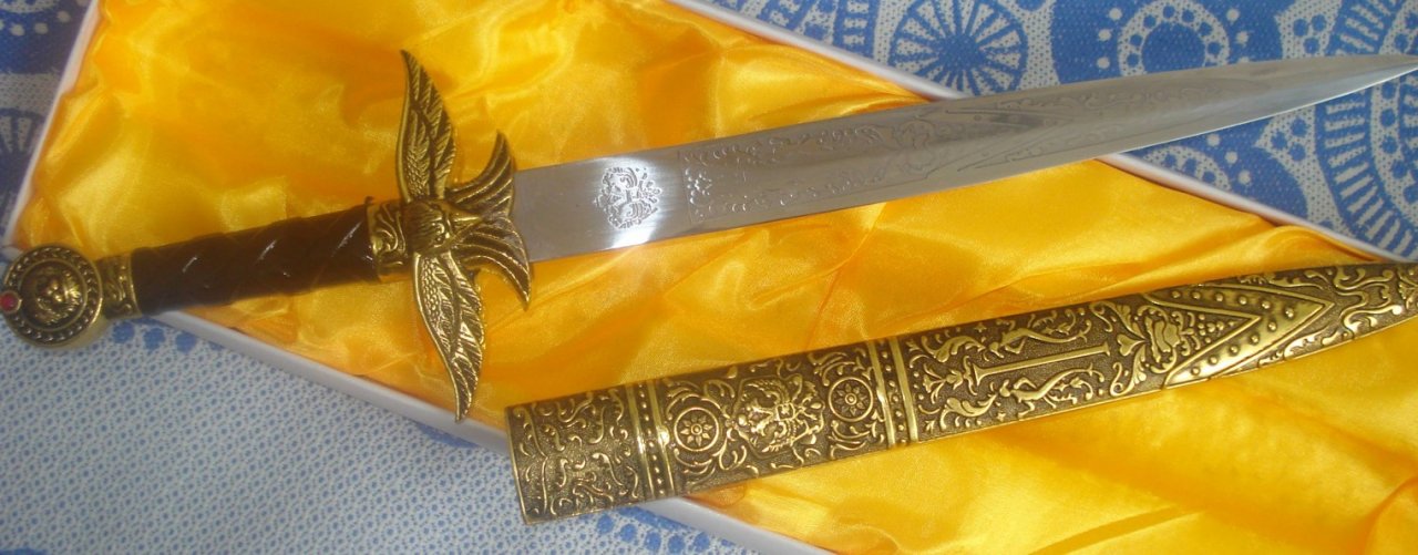 ꧁༒ĻËŃÏŅ༒꧂