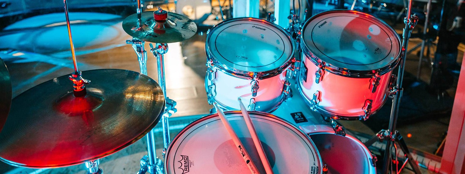 Михаил Долгов - уроки барабанов