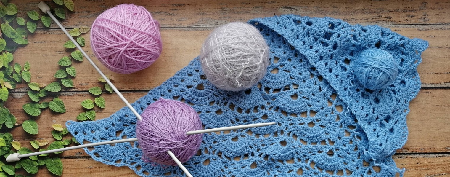 Ланино вязание, кошки и дом мечты с садом-огородом