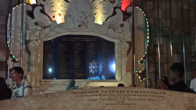 Мемориал жертвам теракта в Куте.