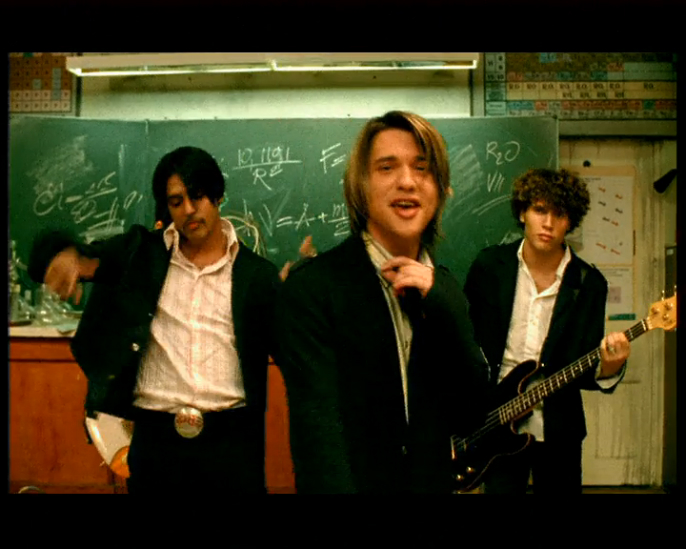 КОРНИ "Снова в школу" 2005