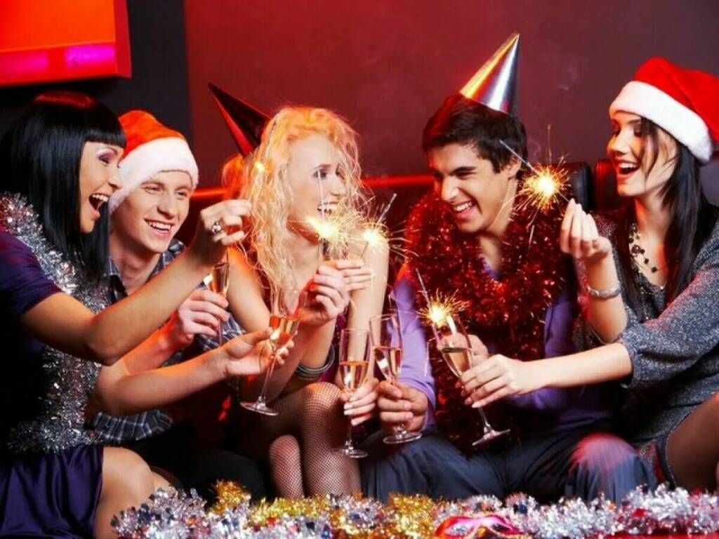 Корпоратив под Новый Год да без экстрима? Ну, это не для всех, кому то бы погорячее...