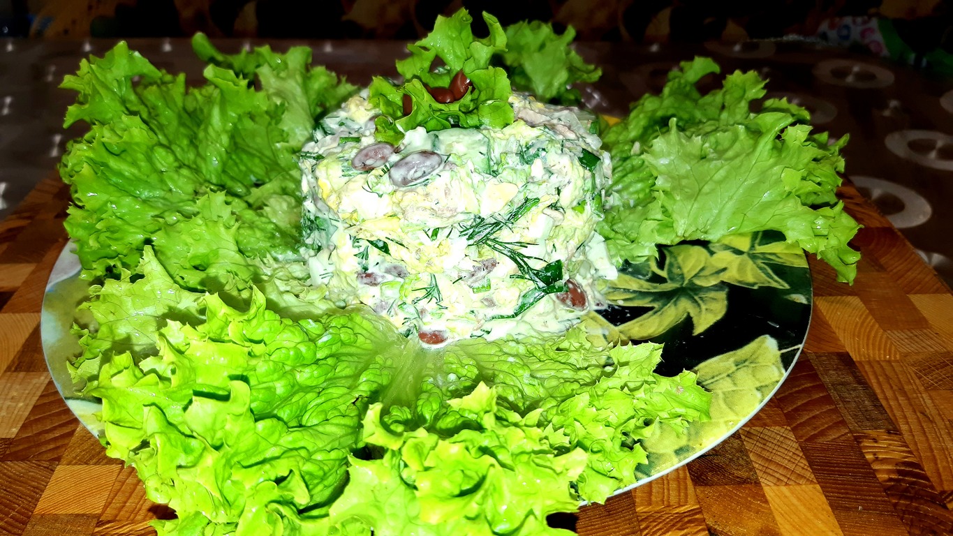 ВКУСНЫЙ САЛАТ ИЗ СВЕЖИХ ОВОЩЕЙ С САЙРОЙ Кулинарный рецепт