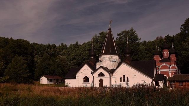 "ЗДЕСЬ ВСЁ СПОКОЙНО"... (Фото Геннадия Володина (Рязань), музыка группы Ориген)
