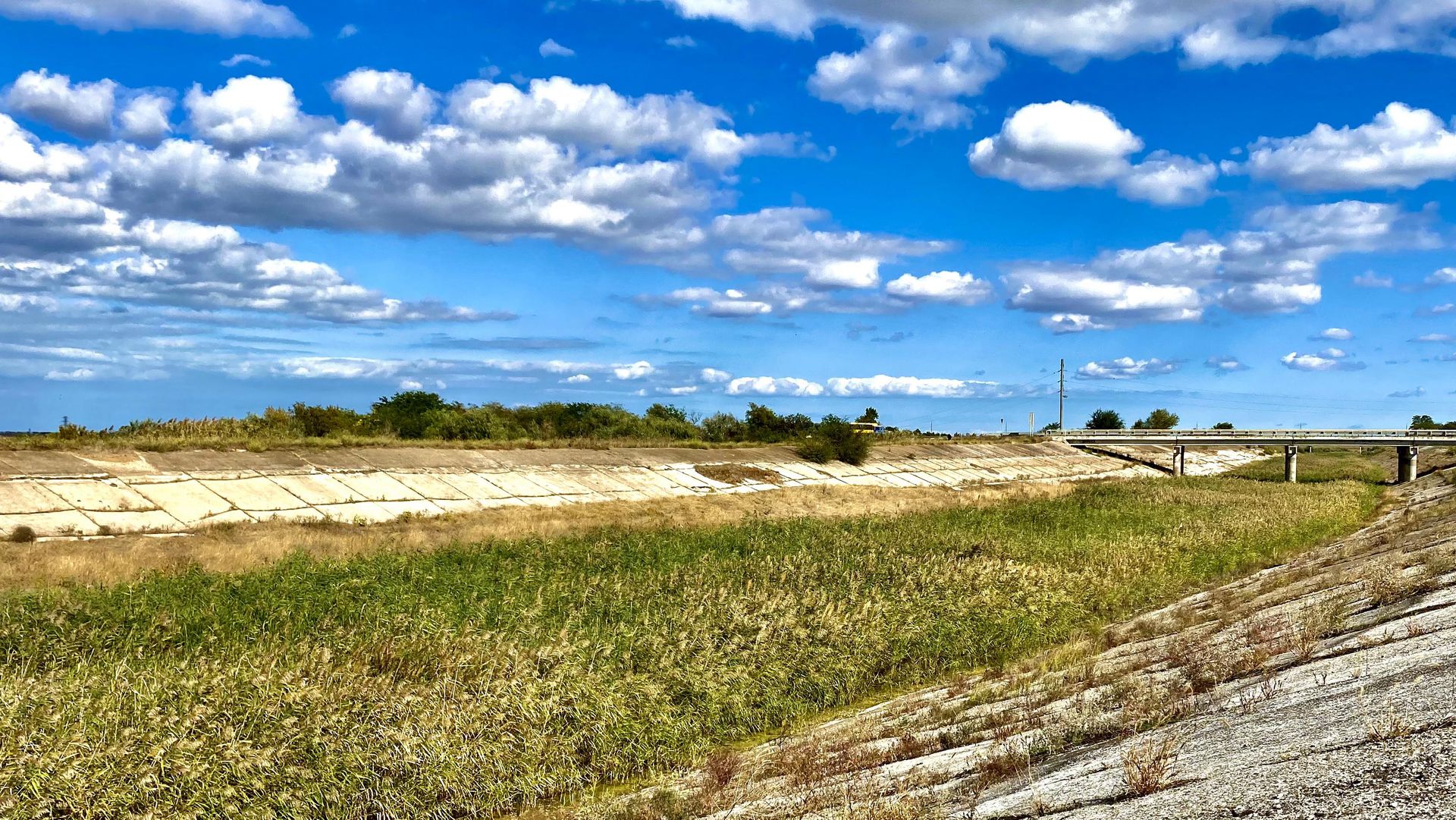 2К Передаю всем ТЁПЛОЕ НАСТРОЕНИЕ из Крыма. Северо-Крымский канал. Джанкой. Цены на бензин.