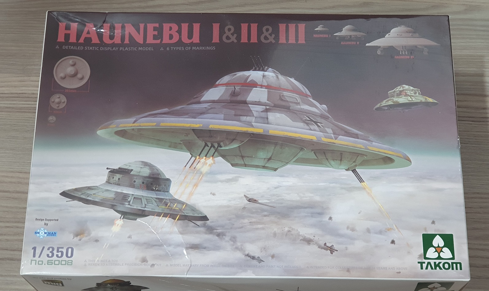 Распаковка и обзор набора сборной модели боевого дисколета HAUNEBU I&II&III "TAKOM" 1/350