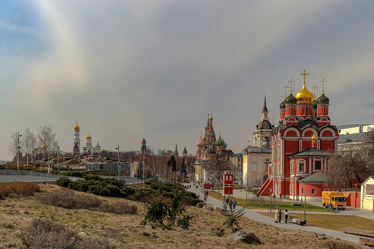 АПРЕЛЬСКОЕ НАСТРОЕНИЕ... (Фото Игоря Егорова (Москва), музыка - Hugo Strasse)