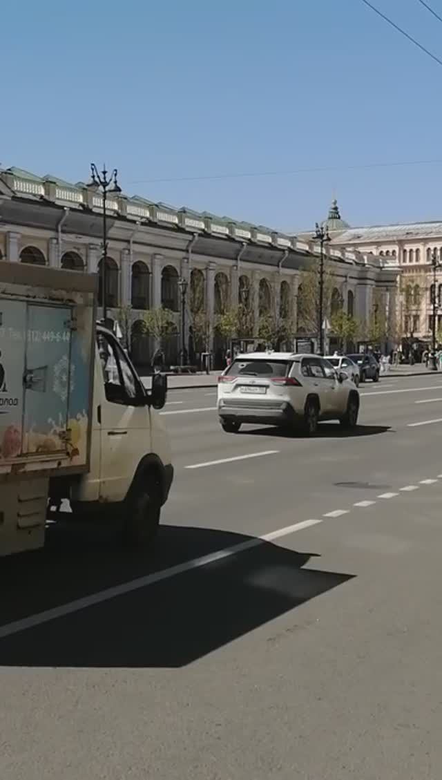 Ретро парад транспорта в Петербурге на Невском проспекте - продолжение!