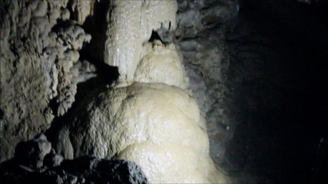 Абхазия. Новоафонская пещера. Зал Анакопия.