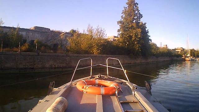 Катер Бычок. Осенний поход на форт Обручев 2023