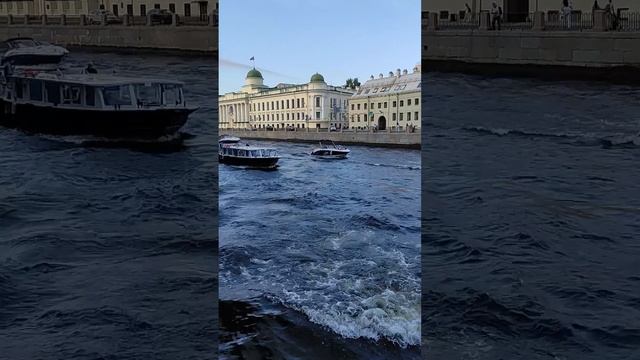 Кораблики В Питере. Music By Alexandro Z. #shorts
