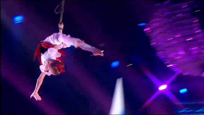 В.Джиоева (оперный вокал), Д.Заец (цирковое искусство) - Ария Далилы из оперы "Самсон и Далила"