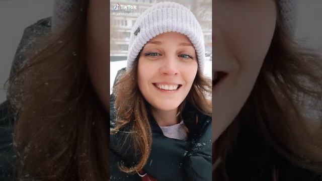 а у нас снежок. начало в тиктоке.