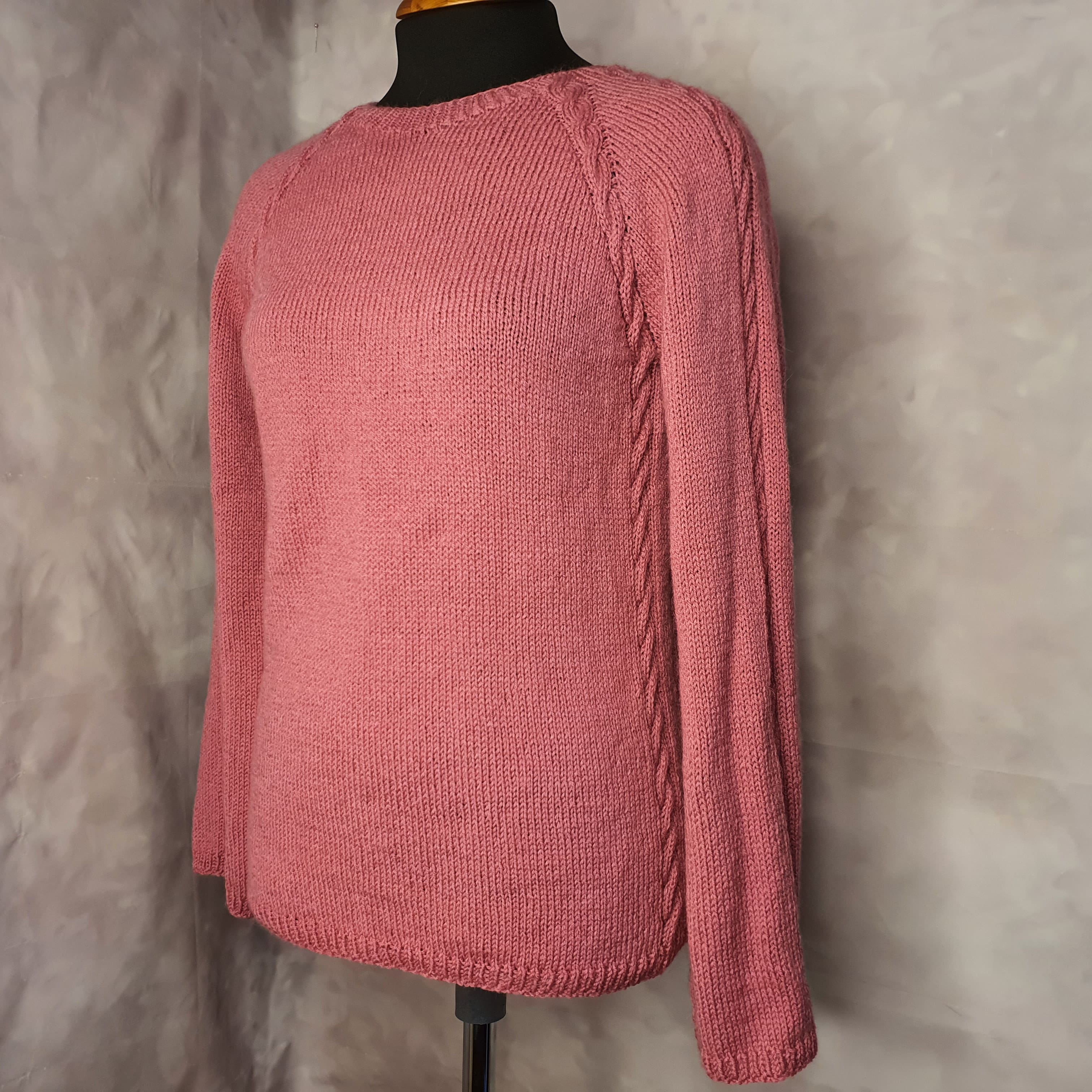 МК джемпер Флокс регланом сверху.