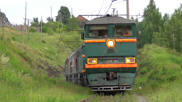 "Гости из Серова". Сплотка тепловозов 2ТЭ116-146, 176, 230, 102, ТЭМ18ДМ-375