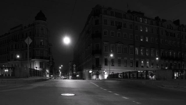 "ОДИНОЧЕСТВО В ГОРОДЕ"... (Фото Юрия Шемякина (СПб), музыка Абеля Корженёвского)