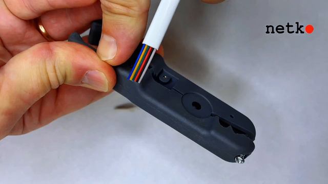 67391 N-P-501B Инструмент для разделки кабеля UTP/STP, телефонного, сигнального, акустического