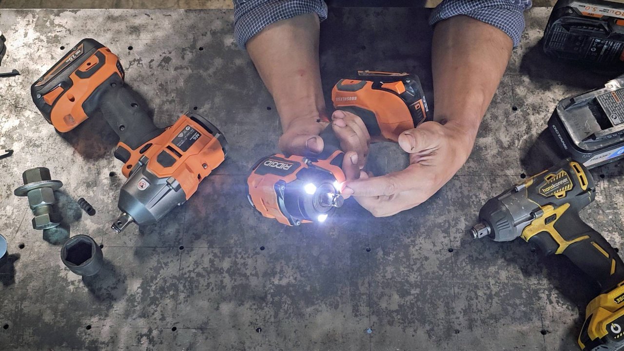 Мини-монстр. Гайковёрт Ridgid R872071B.