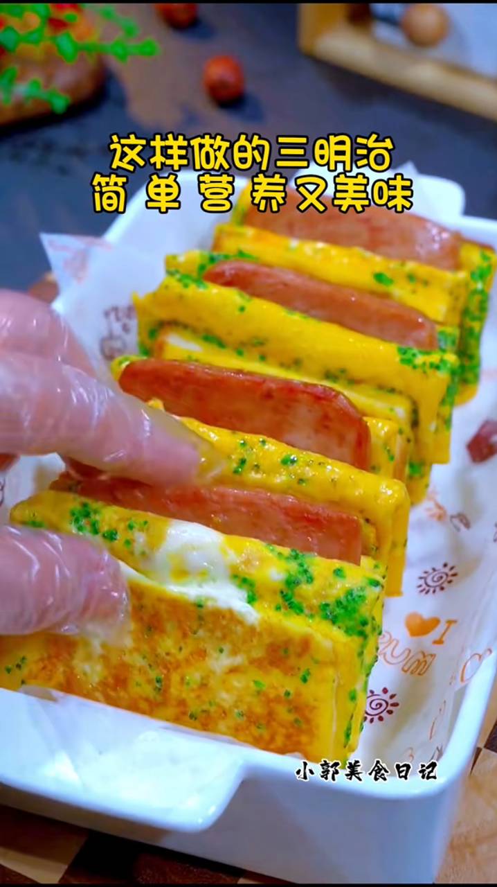 Не знаете, что съесть на завтрак  Просто потратьте десять минут на то, чтобы приготовить ему бутербр