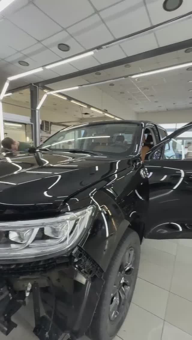 Видео "с полей". Закатываем GW Poer в черную матовую полиуретановую пленку!