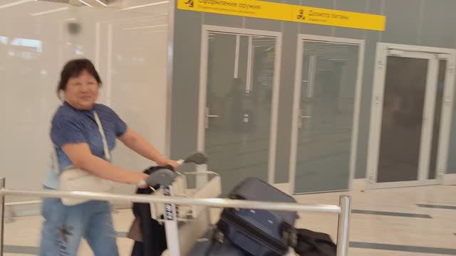 Мама впервые приехала ко мне в гости! Первый раз видит Сахалин! Открываем туристический Сахалин