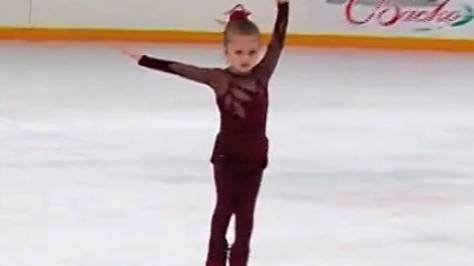 Камила Валиева  -  первые шаги на соревновательном льду. Казань 30.05.2010