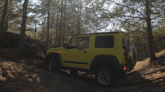 Обзор SUZUKI JIMNY с пробегом. Тест-драйв МикроГелика! Почему Джимни так крут? Покупать или нет?