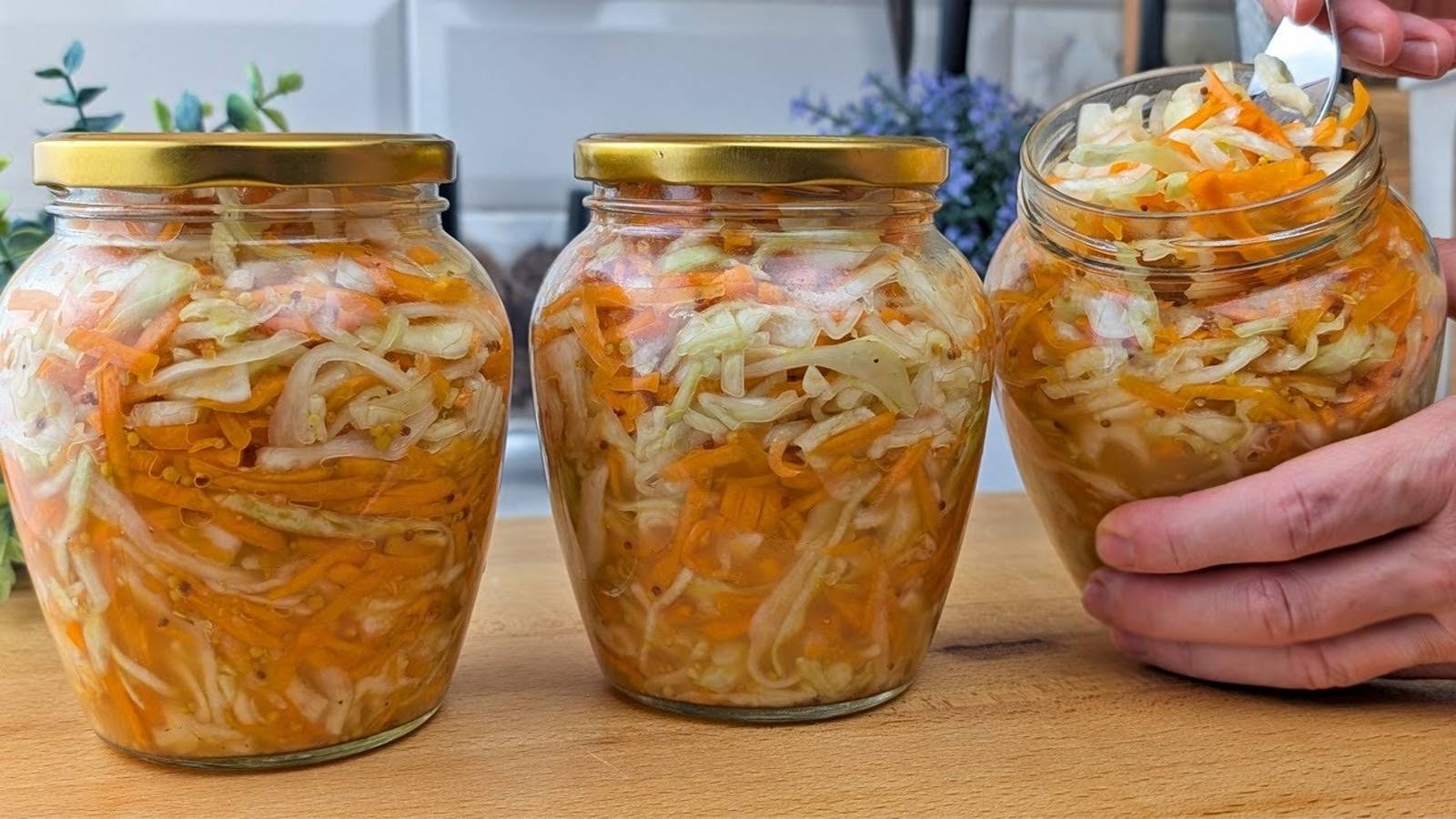 20 БАНОК НЕ ХВАТАЕТ! ОВОЩНОЙ САЛАТ НА ЗИМУ С КАПУСТОЙ! Вкуснейший салат из капусты на зиму