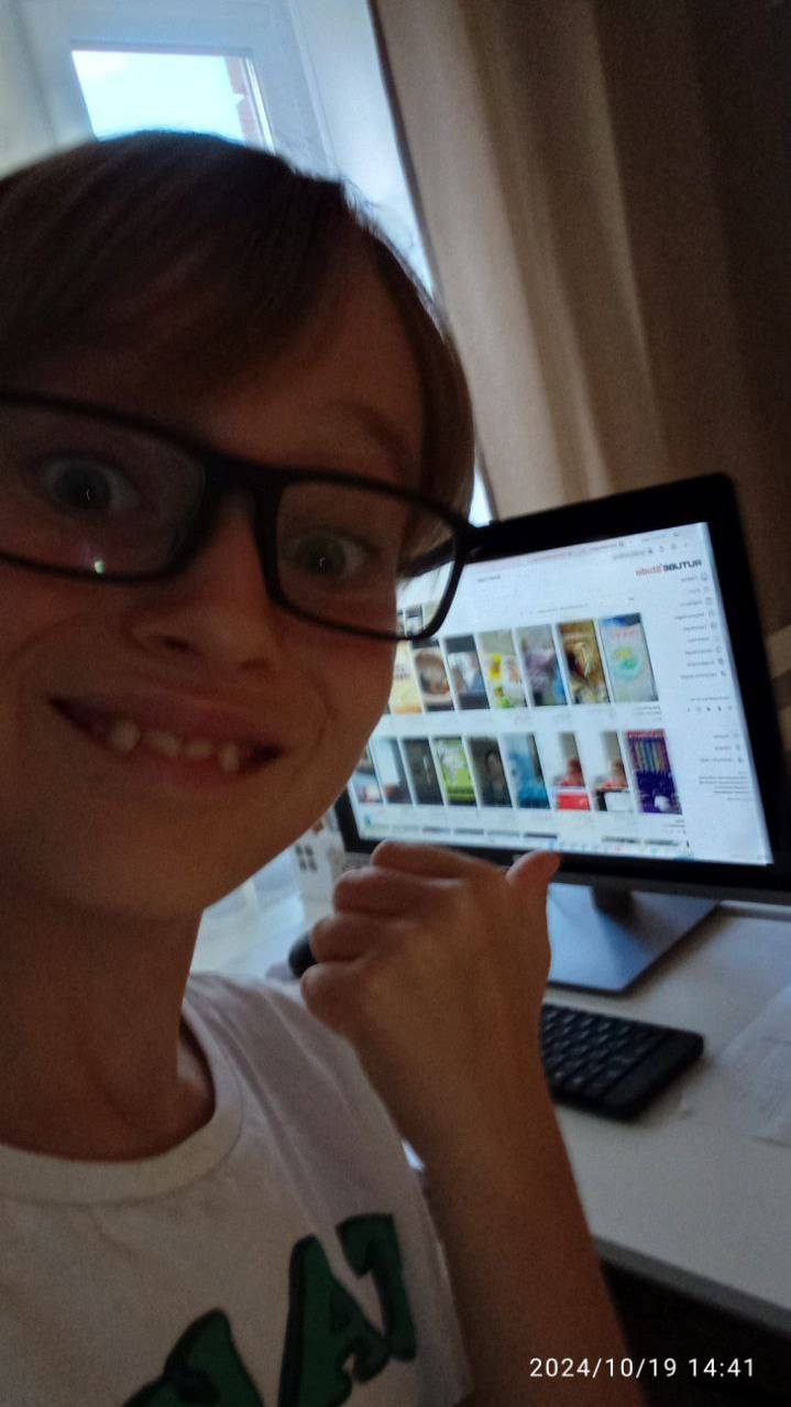 Я СКАЧАЛ НА СВОЙ КОМПЬЮТЕР 3 ВИРУСА В РОБЛОКС! (2 часть.)