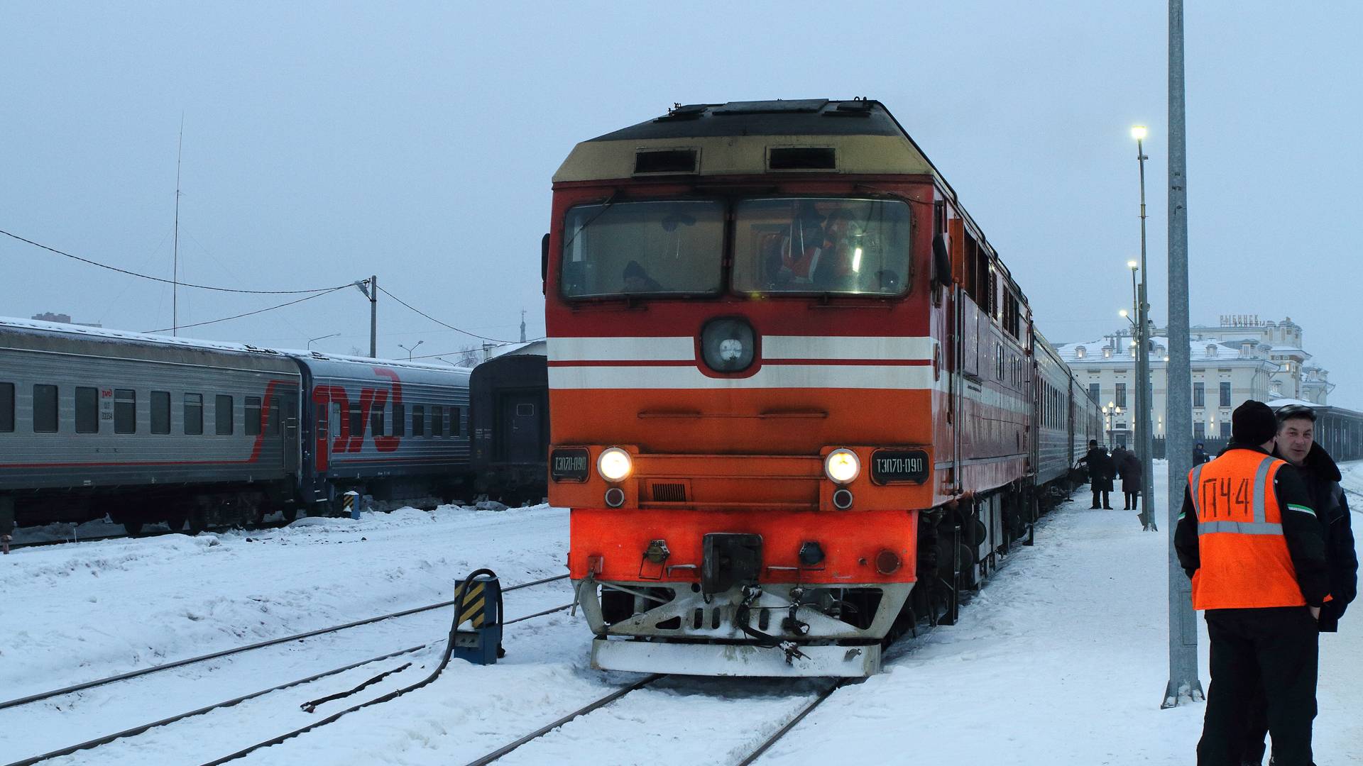 Пассажирские поезда - 4