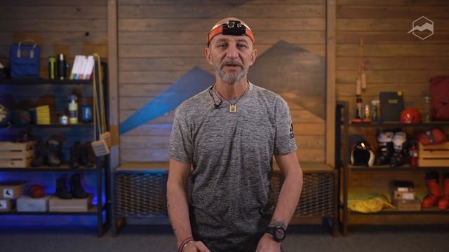 Фонарь Fenix HM65R-T. Обзор