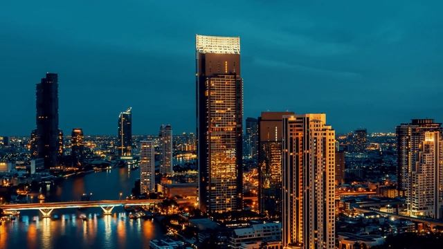 Однажды мы с Серёгой по Тверской бродили